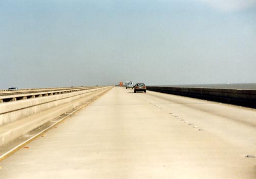 [3] ポンチャートレイン湖横断道路